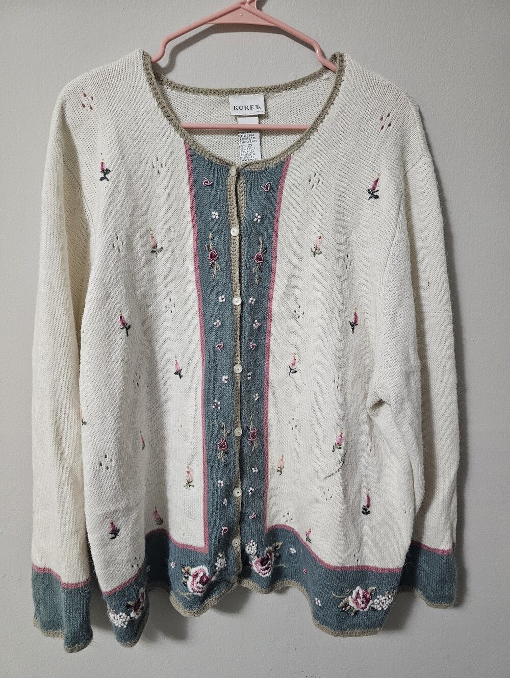 Vintage Koret Cardigan Cream Color with Floral Embroidery